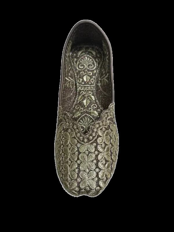 Handcrafted Jutti